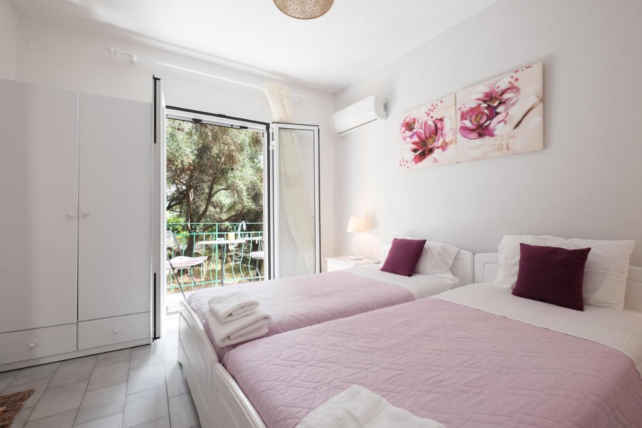 باليوكاستريتسا Eftyxia Apartments المظهر الخارجي الصورة